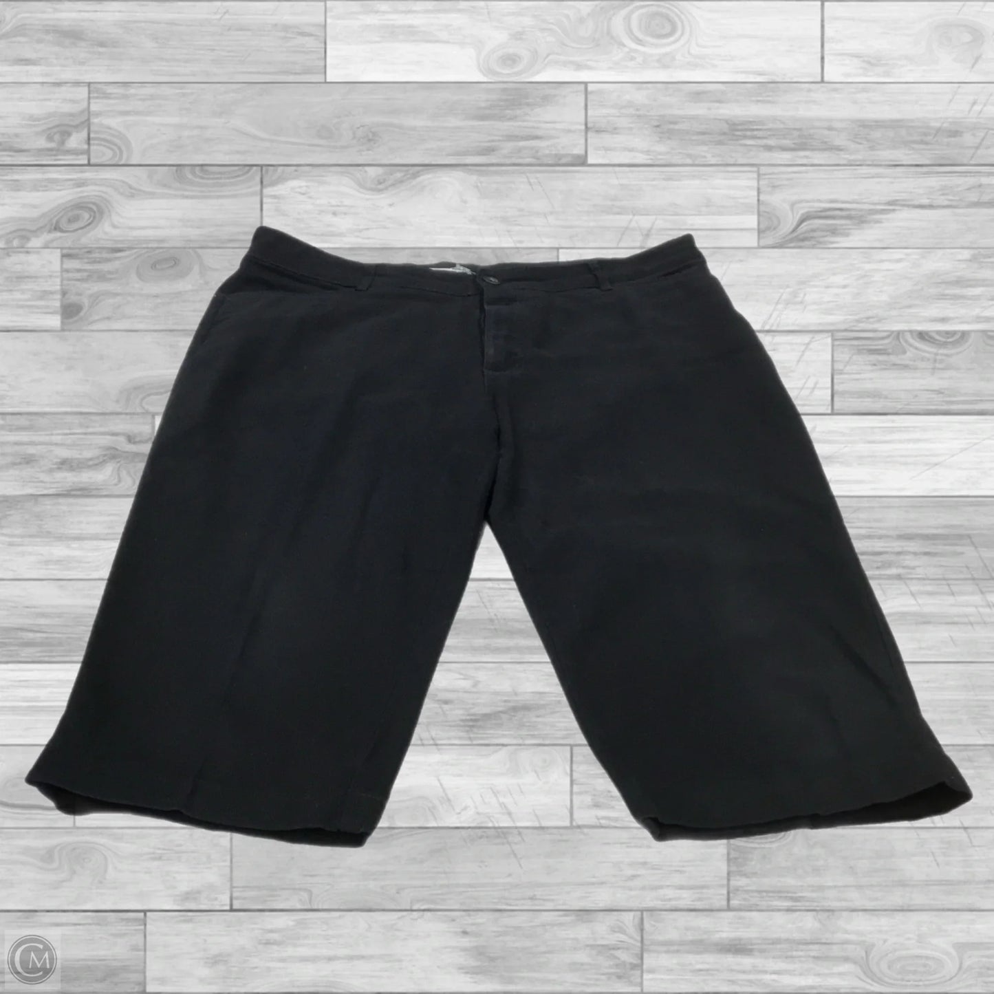Capris By St Johns Bay In Black, Size: 6
