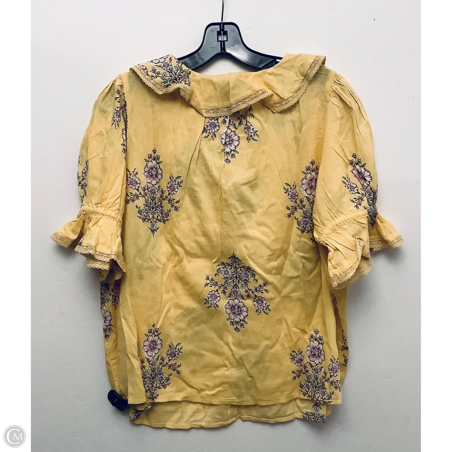 Top Short Sleeve By Lc Lauren Conrad In Yellow, Size: 0x