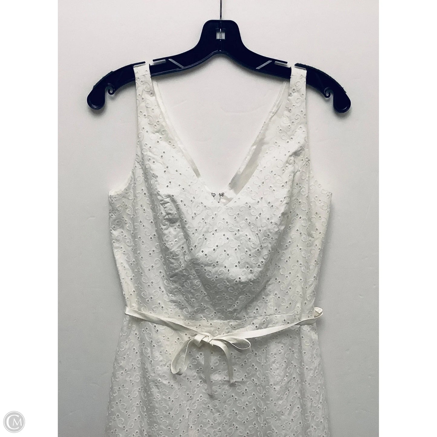 Dress Casual Short By White House Black Market In White, Size: 8