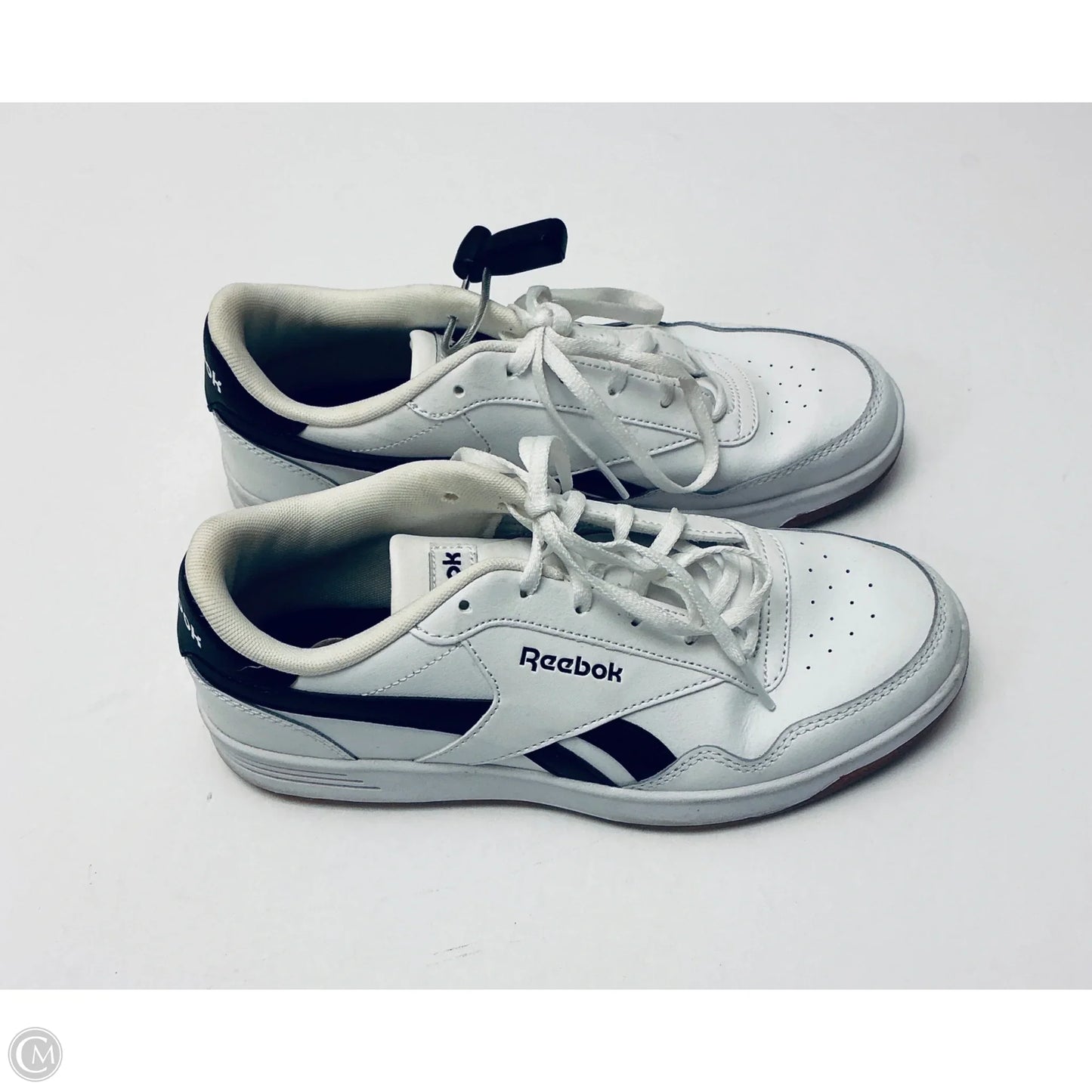 Shoes Sneakers By Reebok In White, Size: 8