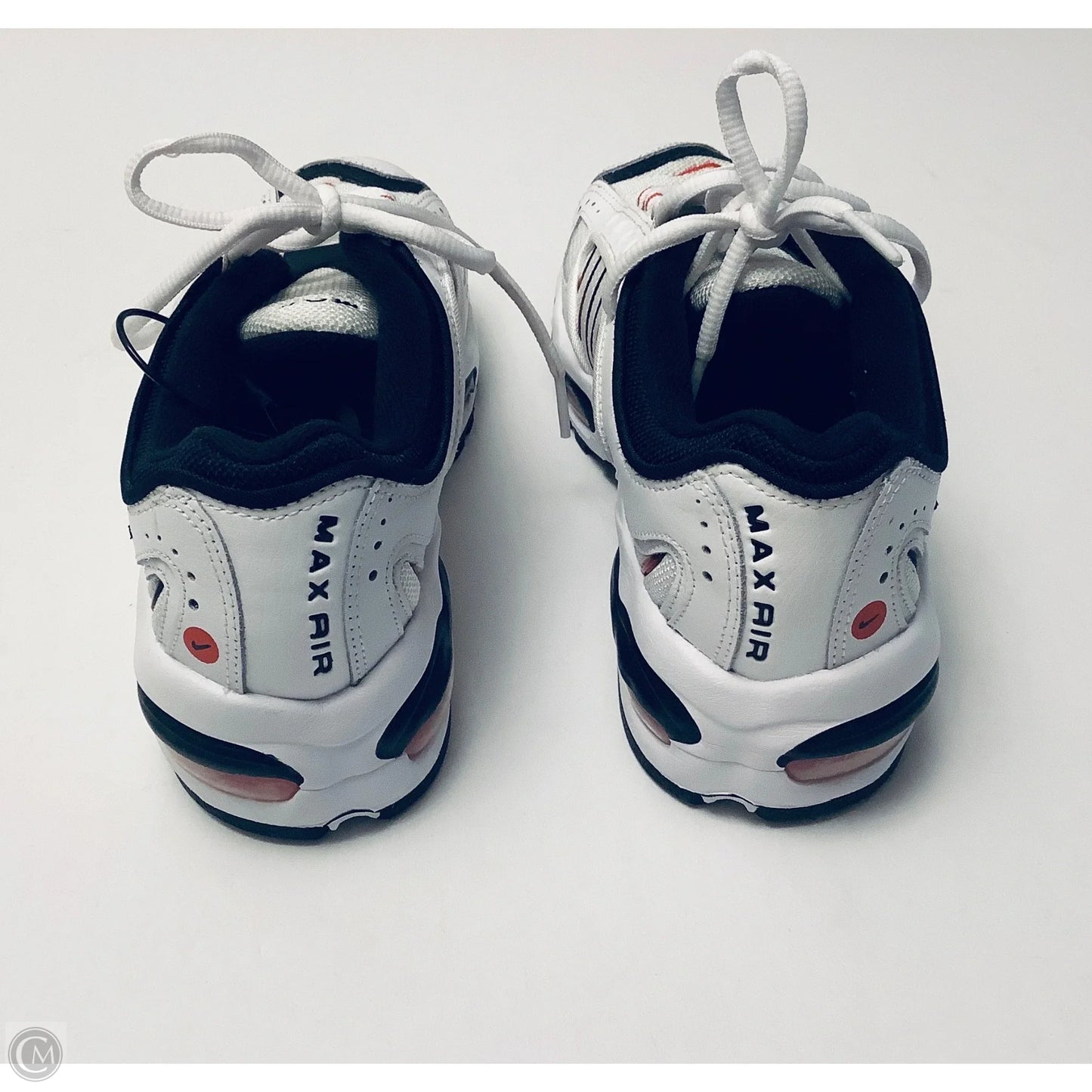 Shoes Athletic By Nike In White, Size: 7.5