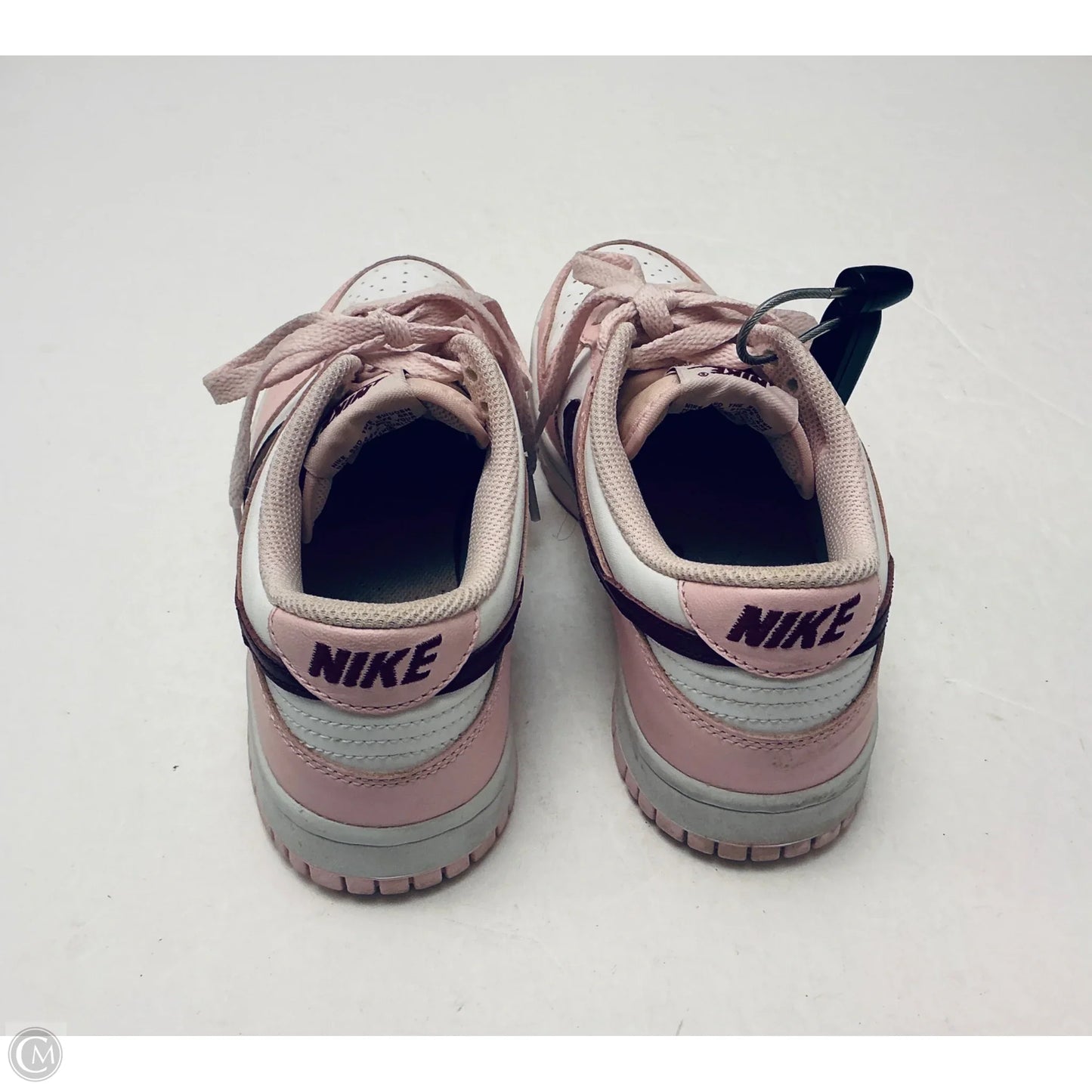 Shoes Sneakers By Nike In Pink & White, Size: 5