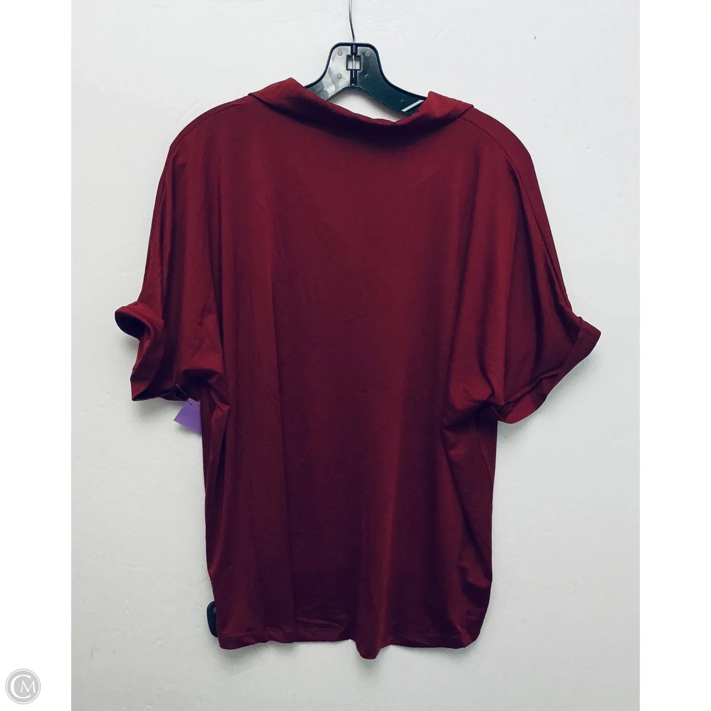 Top Short Sleeve By Cmc In Maroon, Size: M