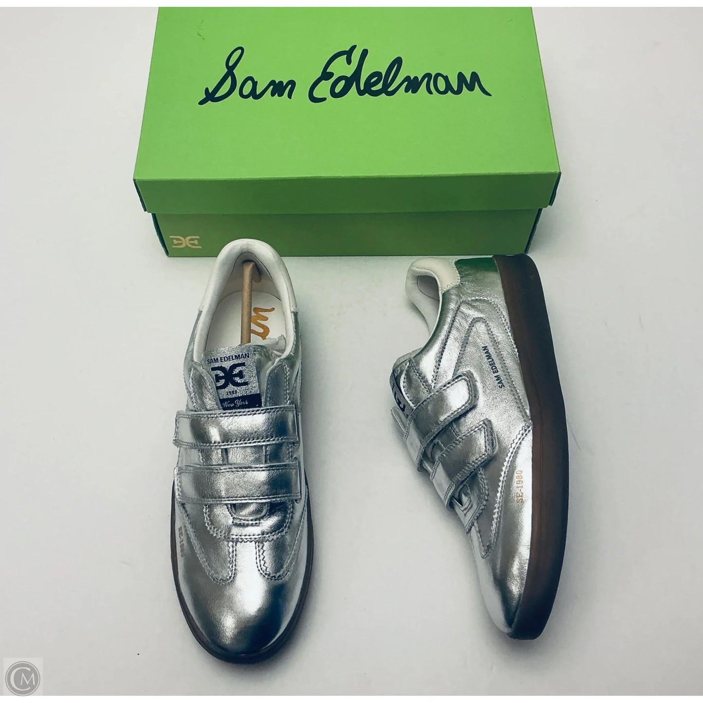 Shoes Sneakers By Sam Edelman In Silver, Size: 9