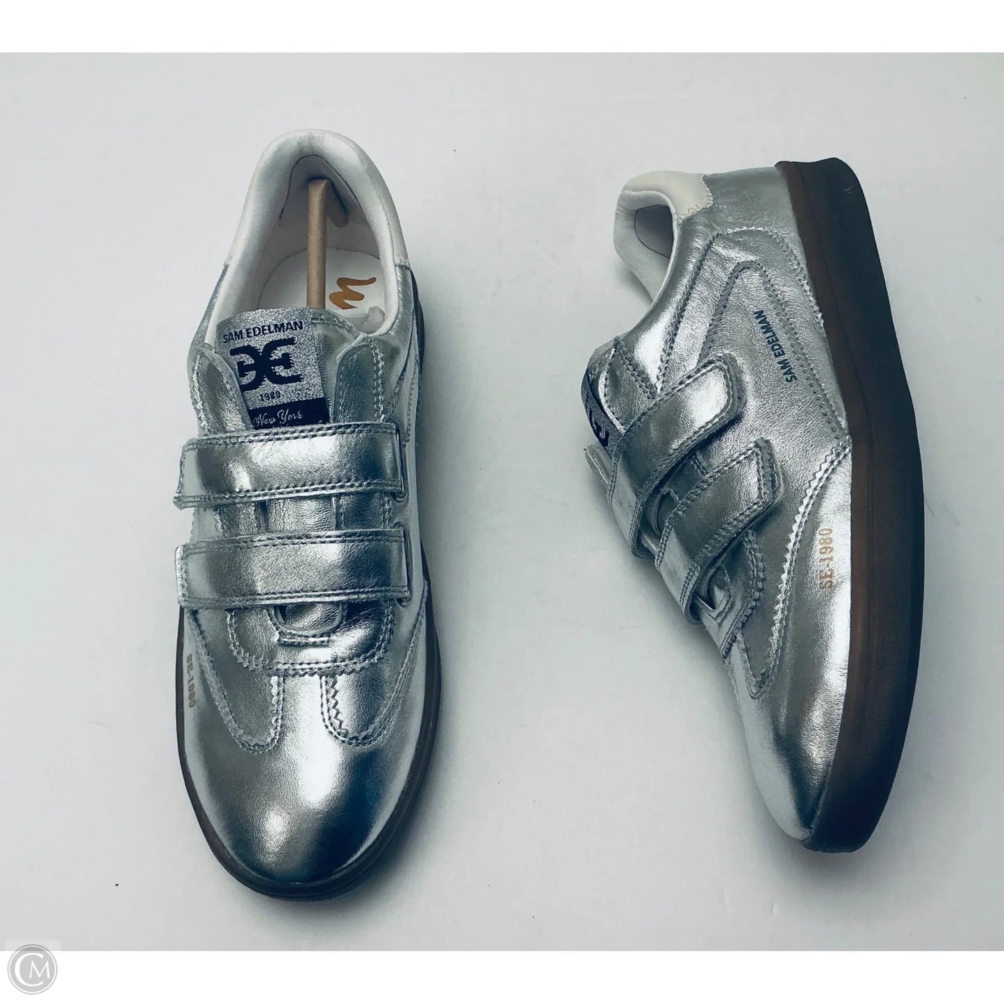 Shoes Sneakers By Sam Edelman In Silver, Size: 9
