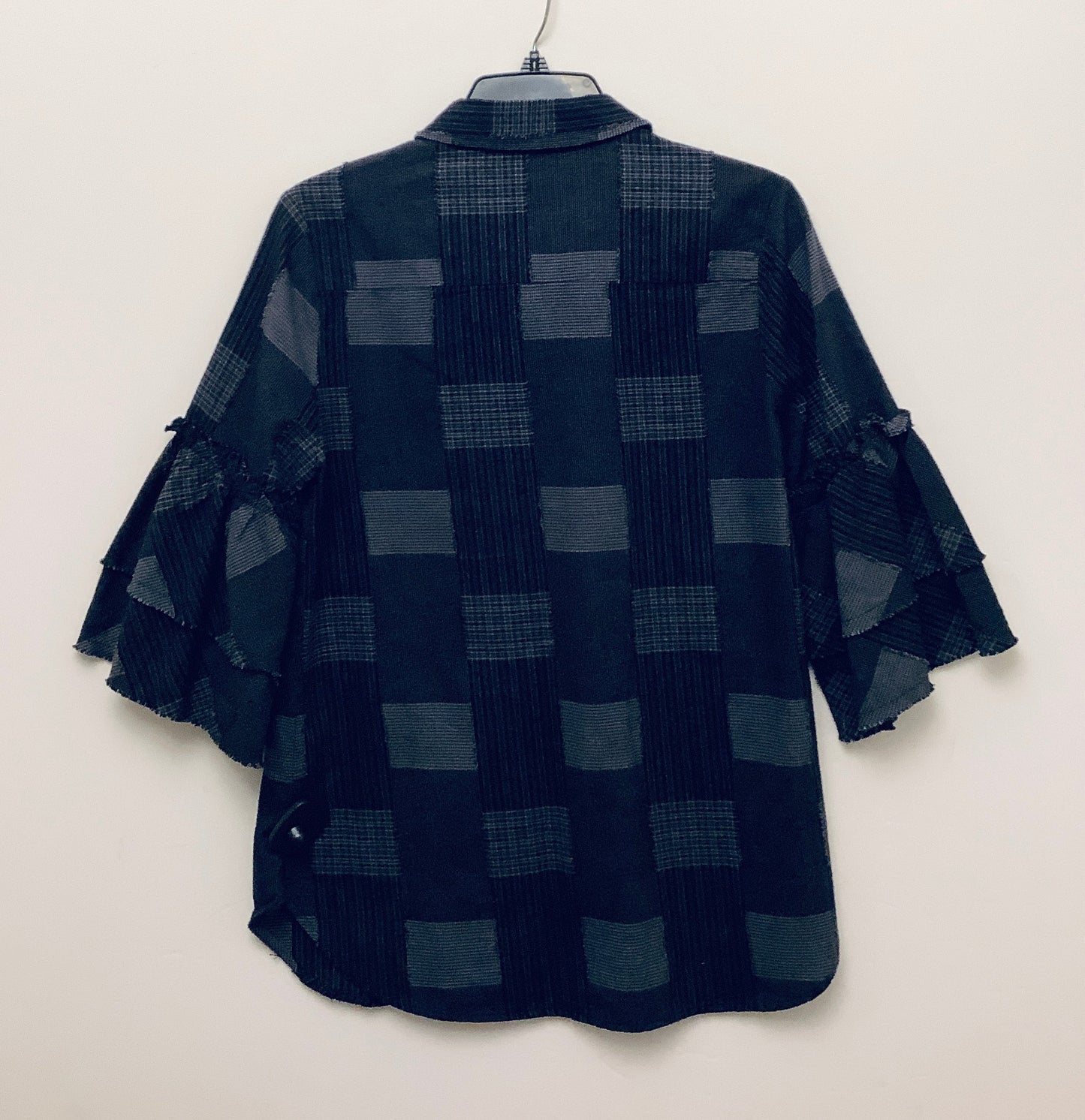 Top Long Sleeve By Dylan In Black, Size: Xs
