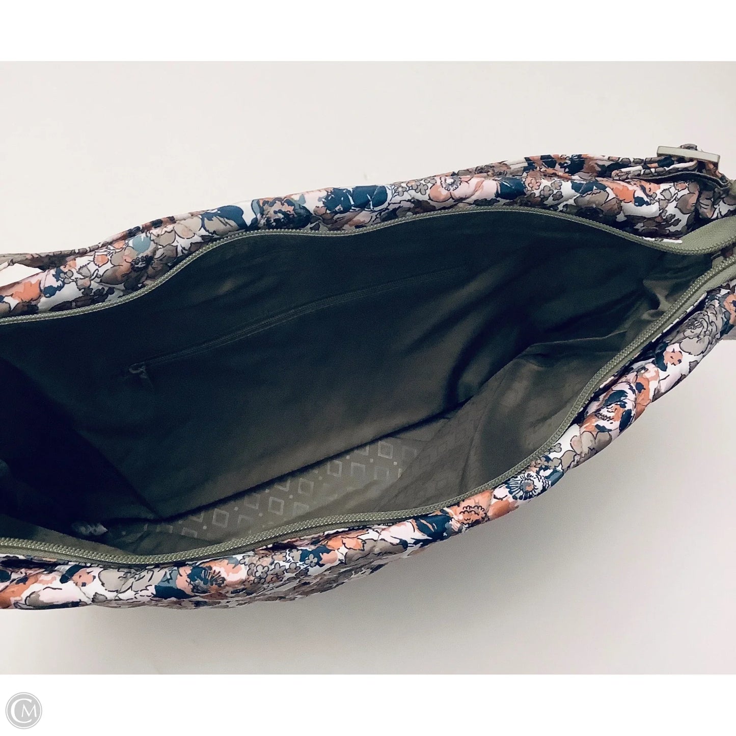 Handbag By Vera Bradley, Size: Large