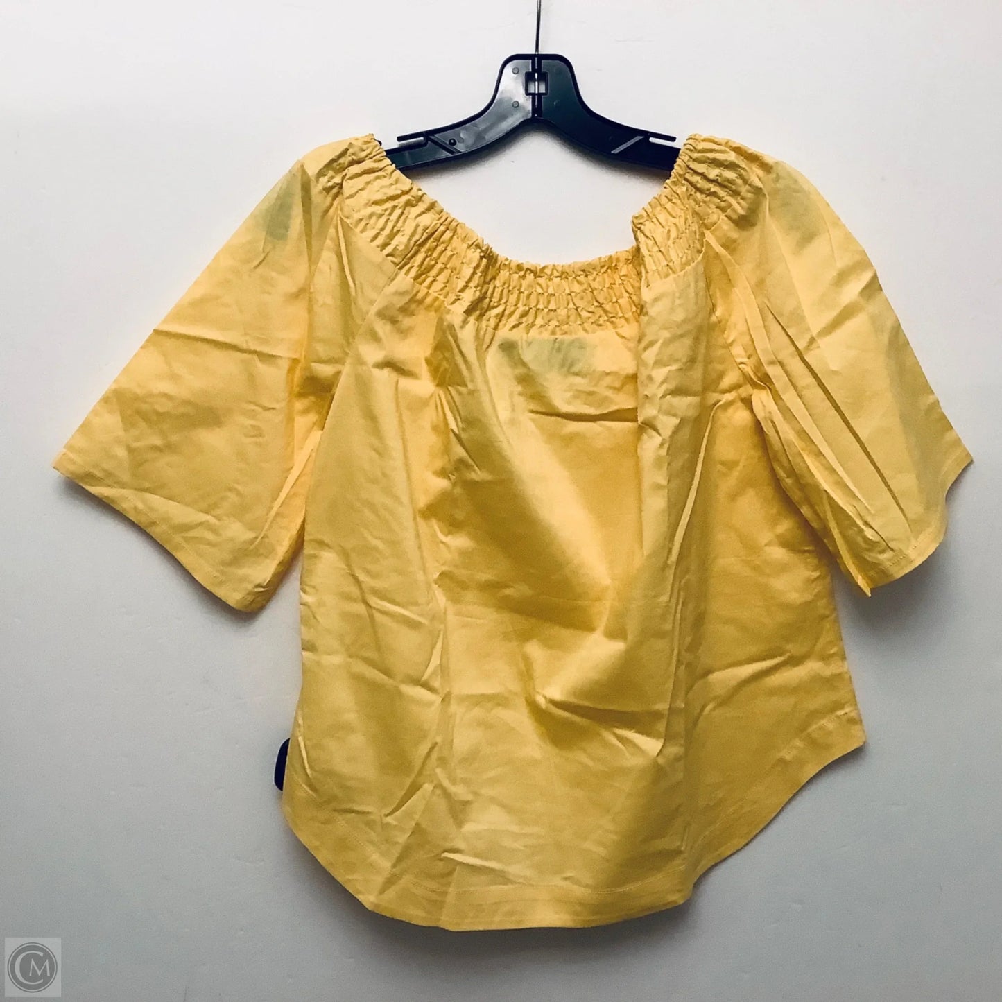 Top Short Sleeve By New York And Co In Yellow, Size: L
