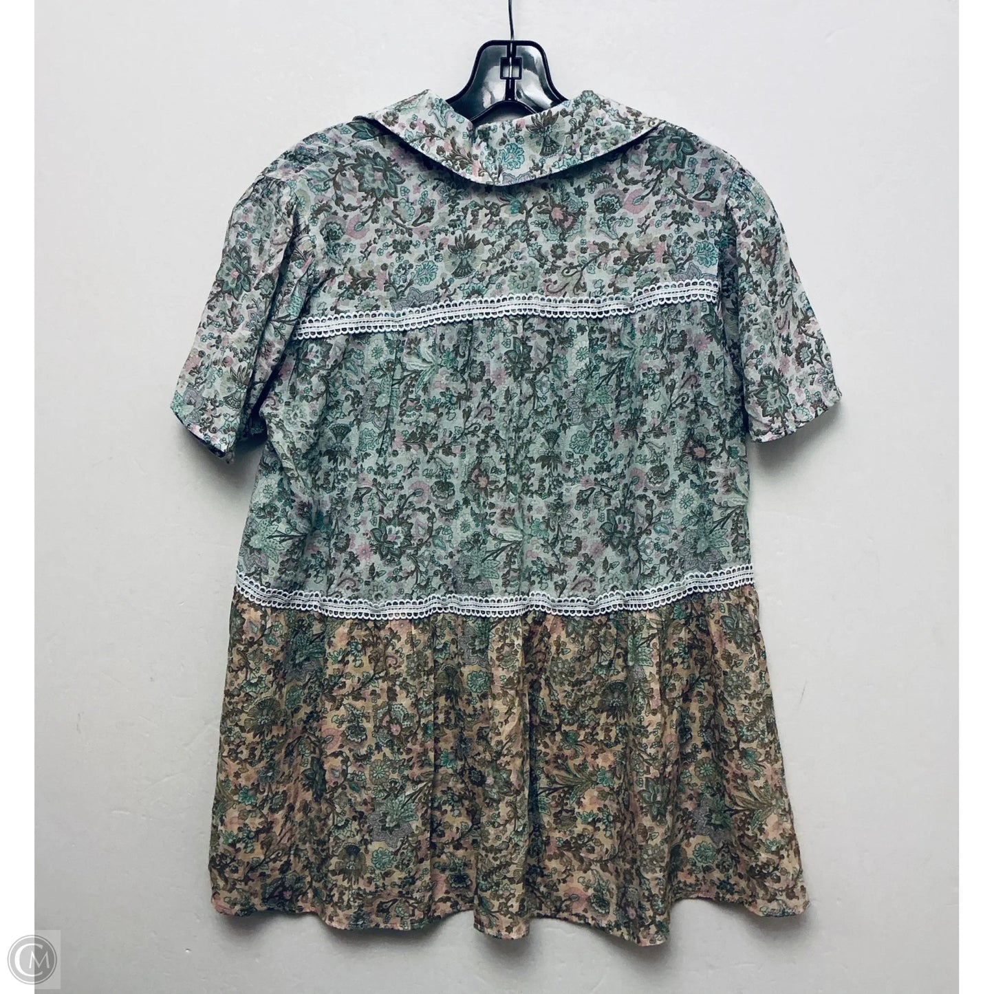 Top Short Sleeve By Cato In Floral Print, Size: M