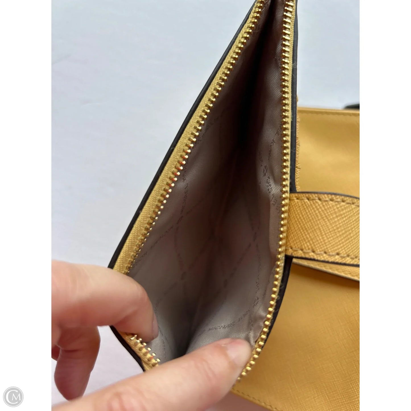 Wristlet Designer By Michael Kors, Size: Large