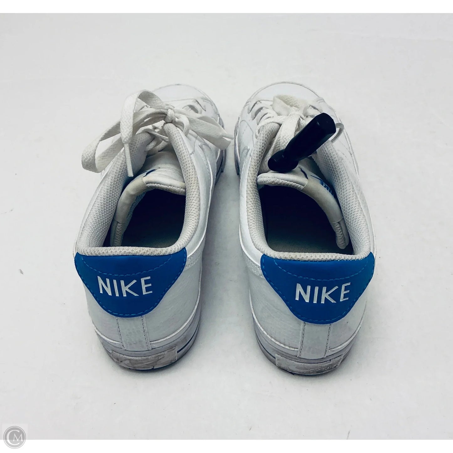 Shoes Sneakers By Nike In White, Size: 8.5