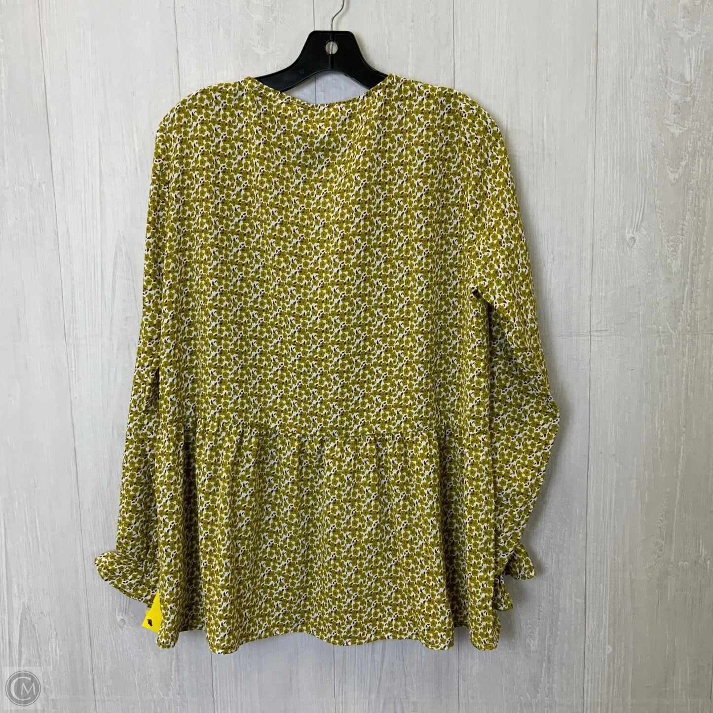 Top Long Sleeve By Staccato In Green, Size: L