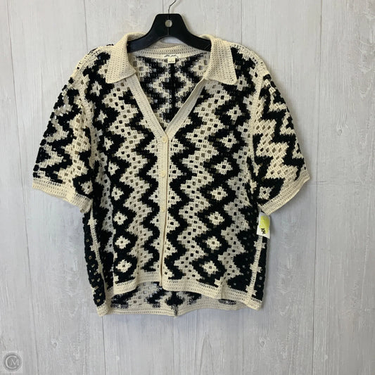 Blouse Short Sleeve By Ultra Pink In Geometric Pattern, Size: L