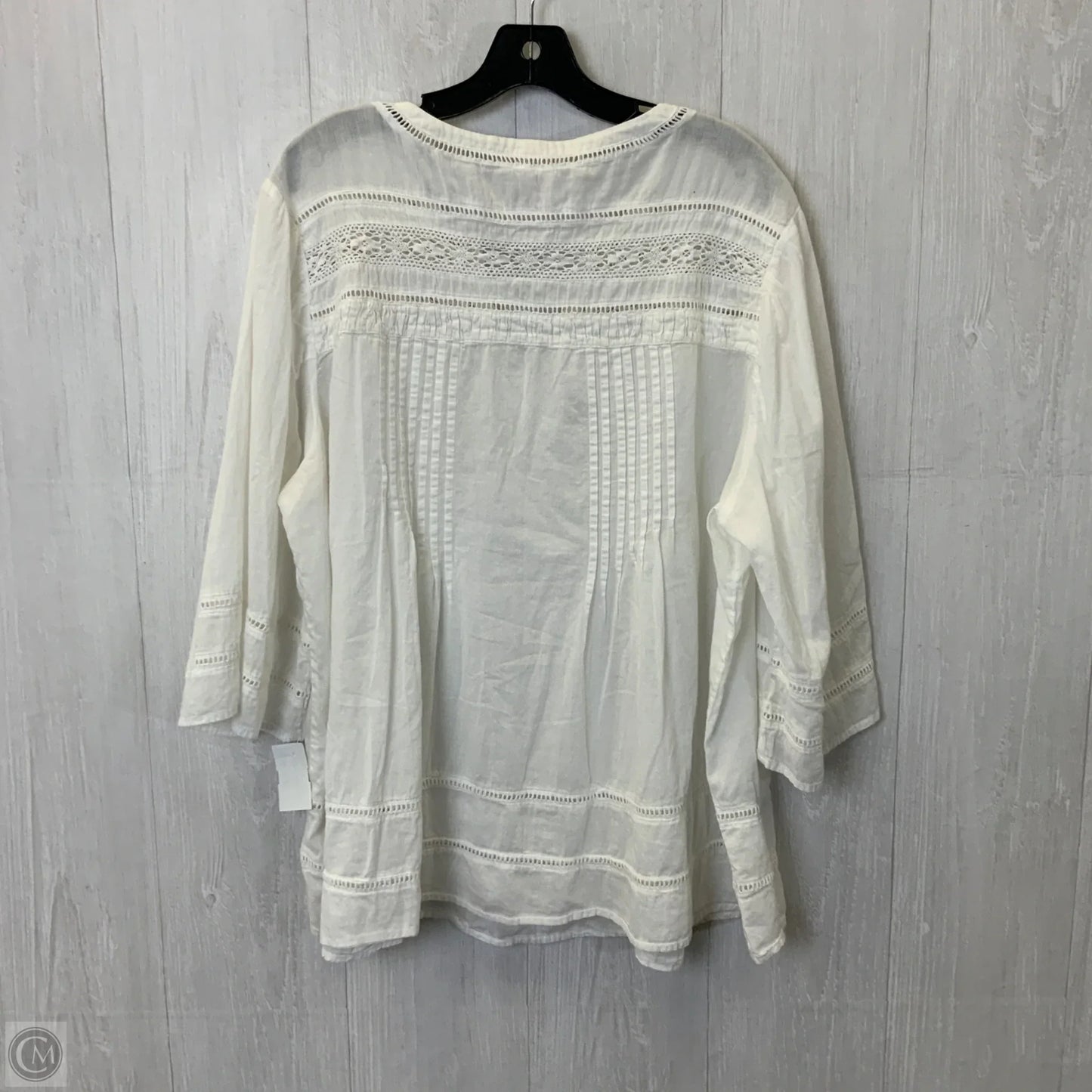 Top Long Sleeve By Clothes Mentor In White, Size: 2x