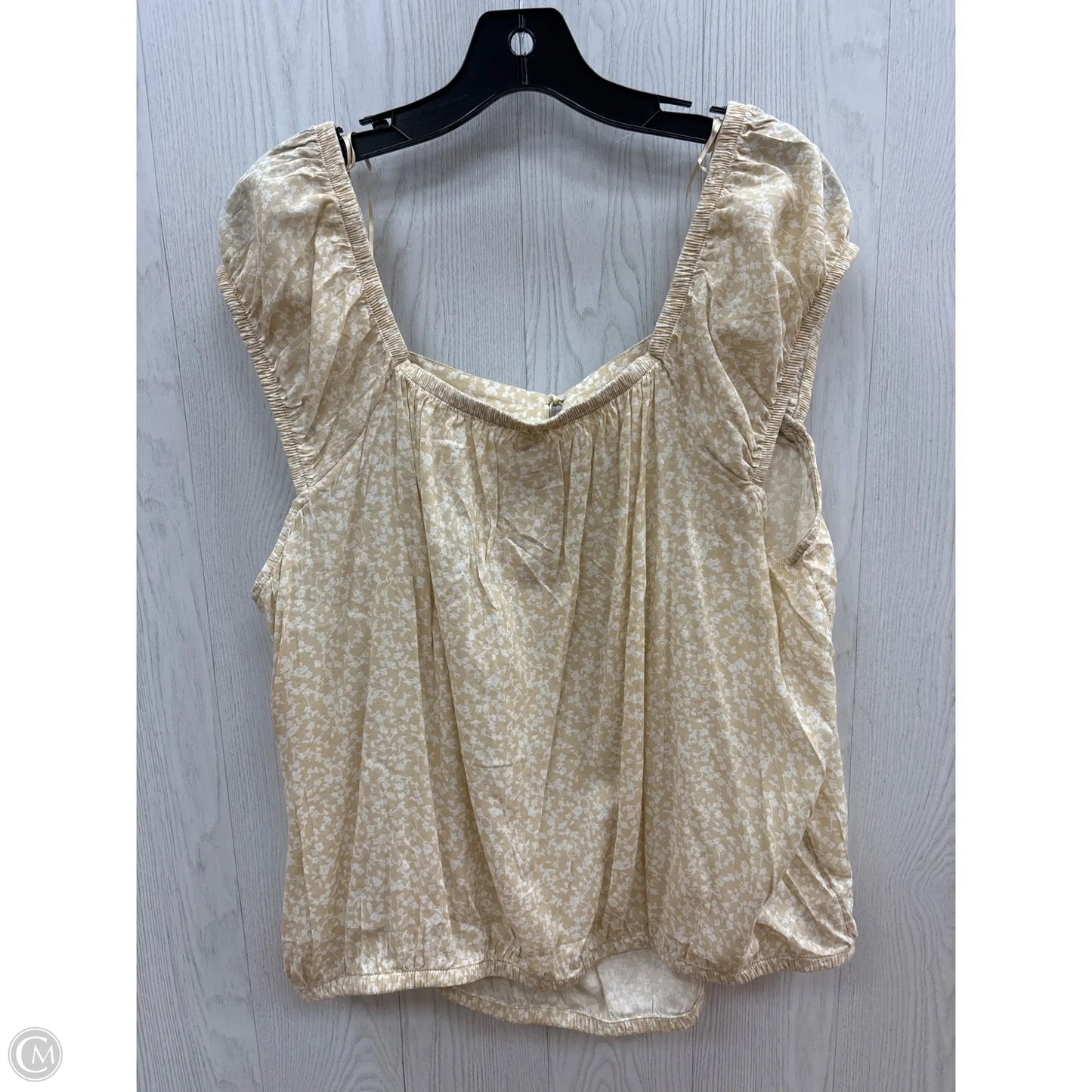 Top Short Sleeve By Old Navy In Tan & White, Size: Xxl