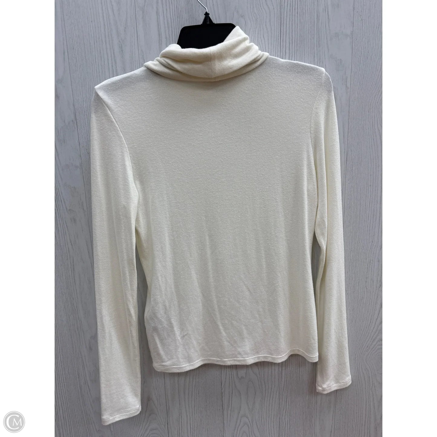Top Long Sleeve By Banana Republic In Cream, Size: Xs