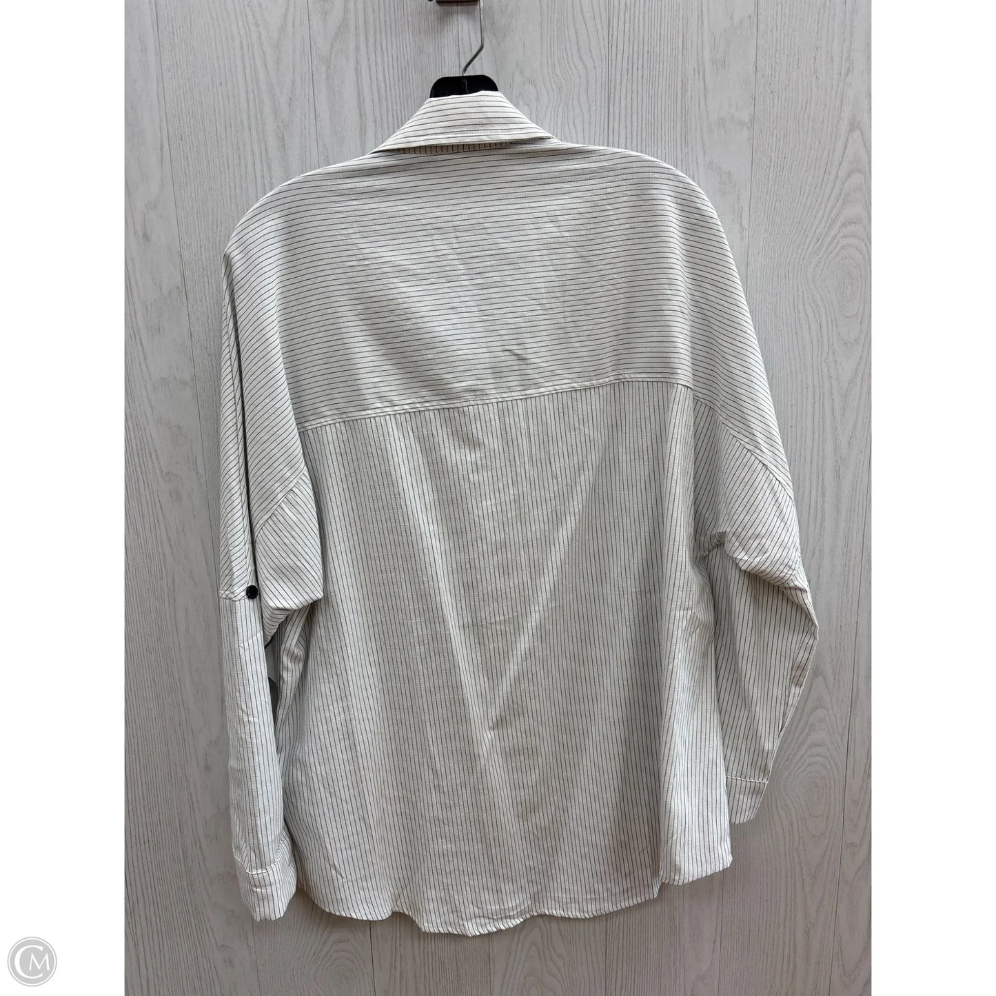 Top Long Sleeve By Amazon Essentials In White, Size: S