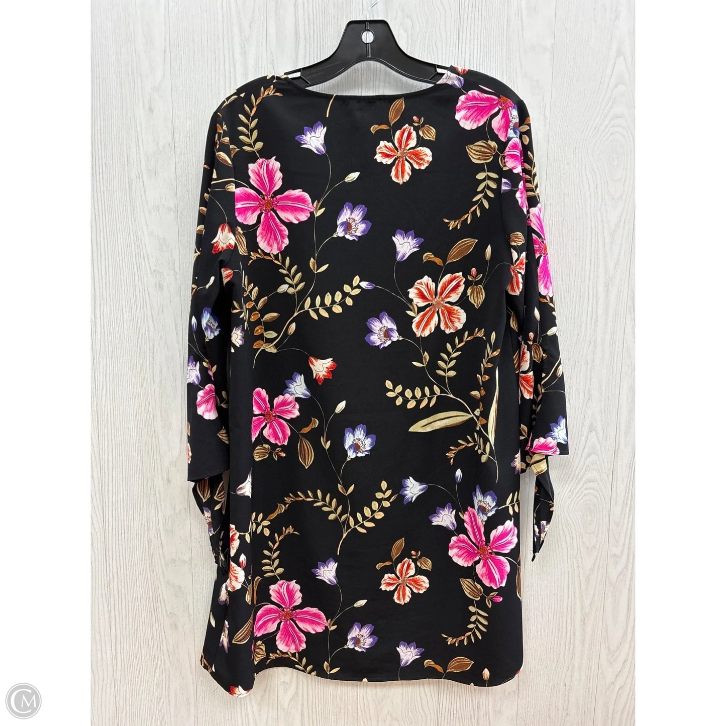 Dress Casual Short By Express In Floral Print, Size: M