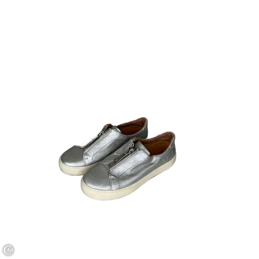 Shoes Designer By Frye In Silver, Size: 6.5
