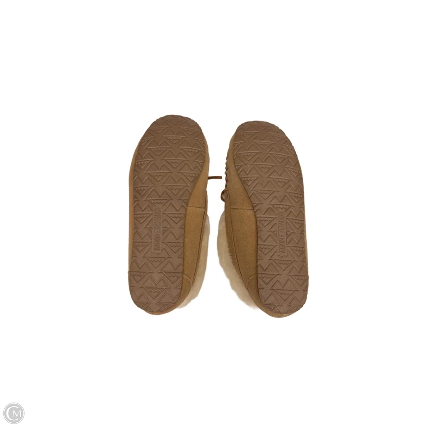 Shoes Flats By Minnetonka In Tan, Size: 7
