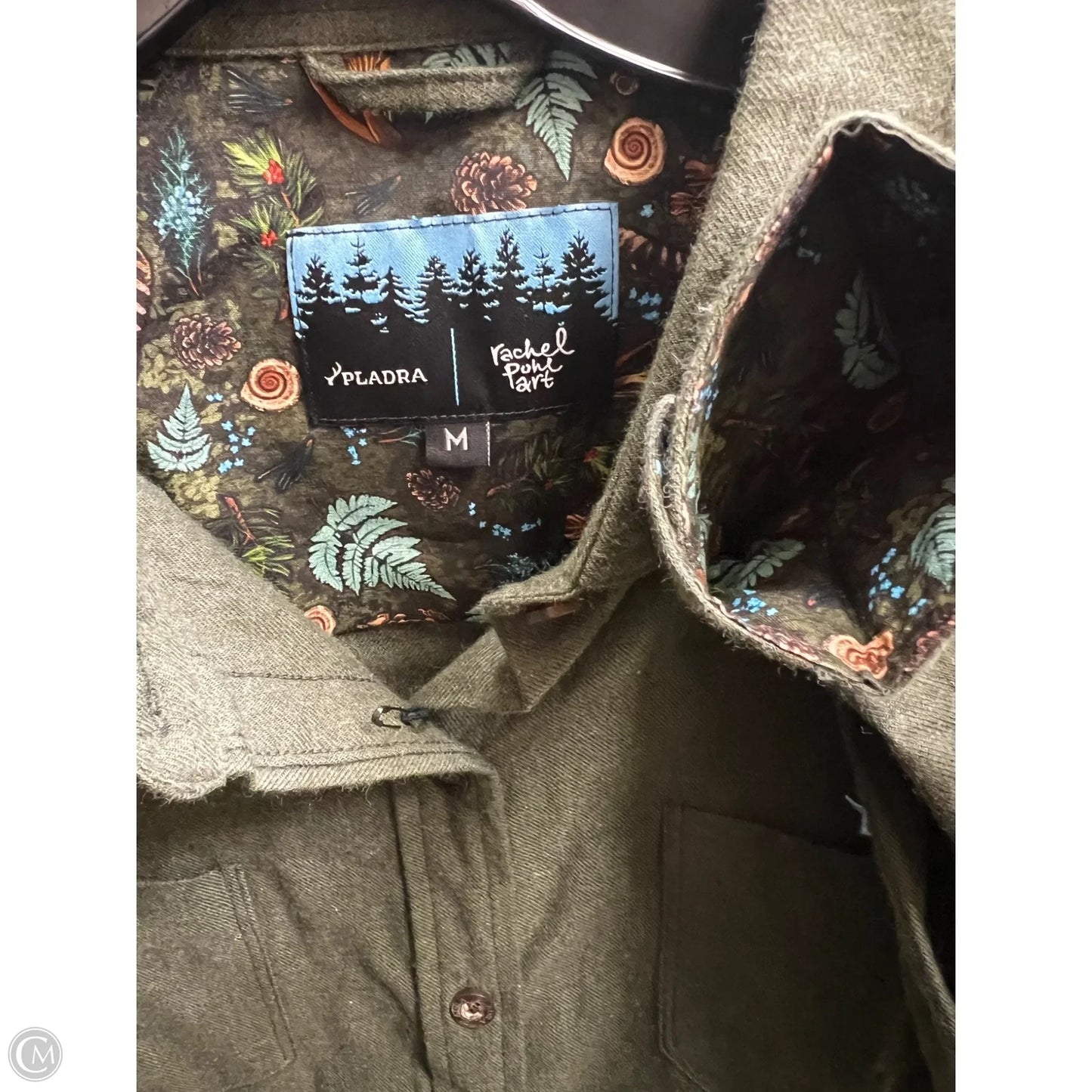 Top Long Sleeve By Pladra In Green, Size: M