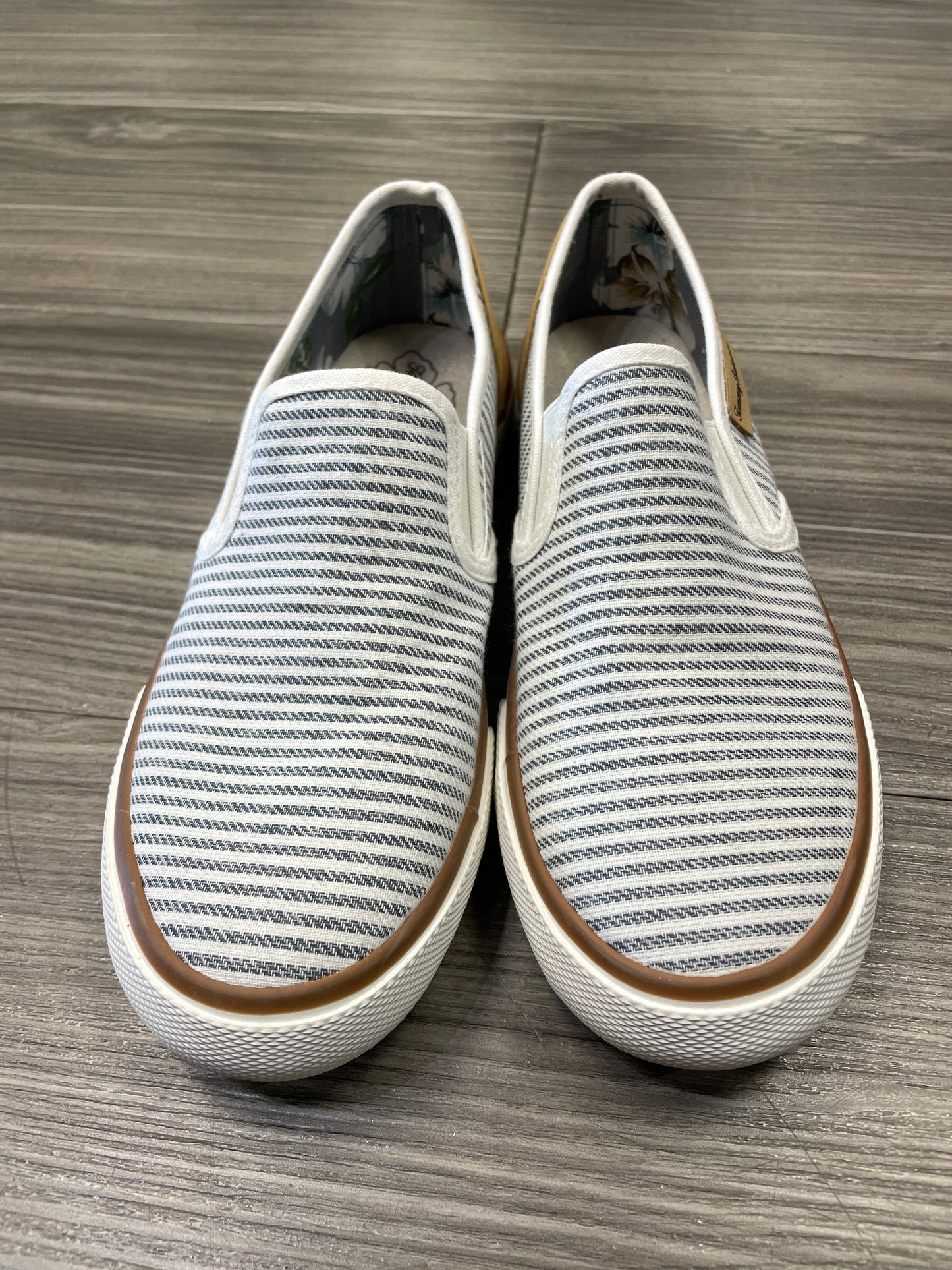 Shoes Flats By Tommy Bahama Size: 6.5