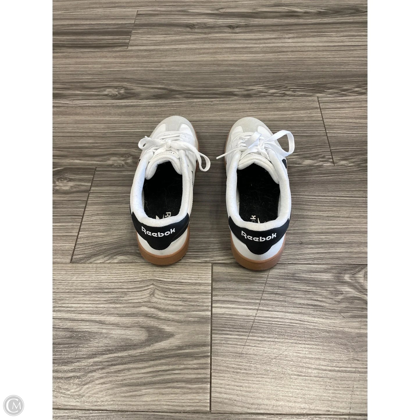 Shoes Sneakers By Reebok In Grey & White, Size: 9