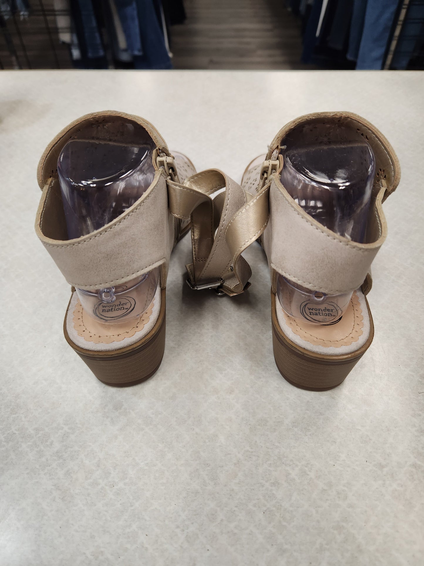 Shoes Heels Block By Clothes Mentor Size: 6