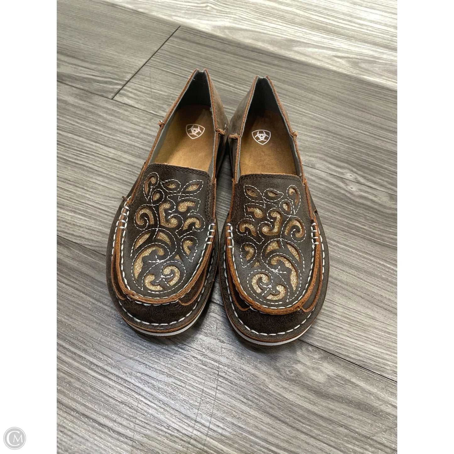 Shoes Flats By Ariat In Brown & Gold, Size: 6