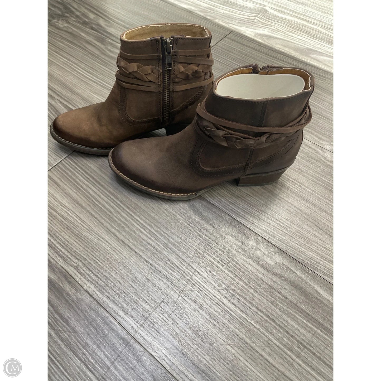 Boots Ankle Heels By Clothes Mentor In Brown, Size: 6.5