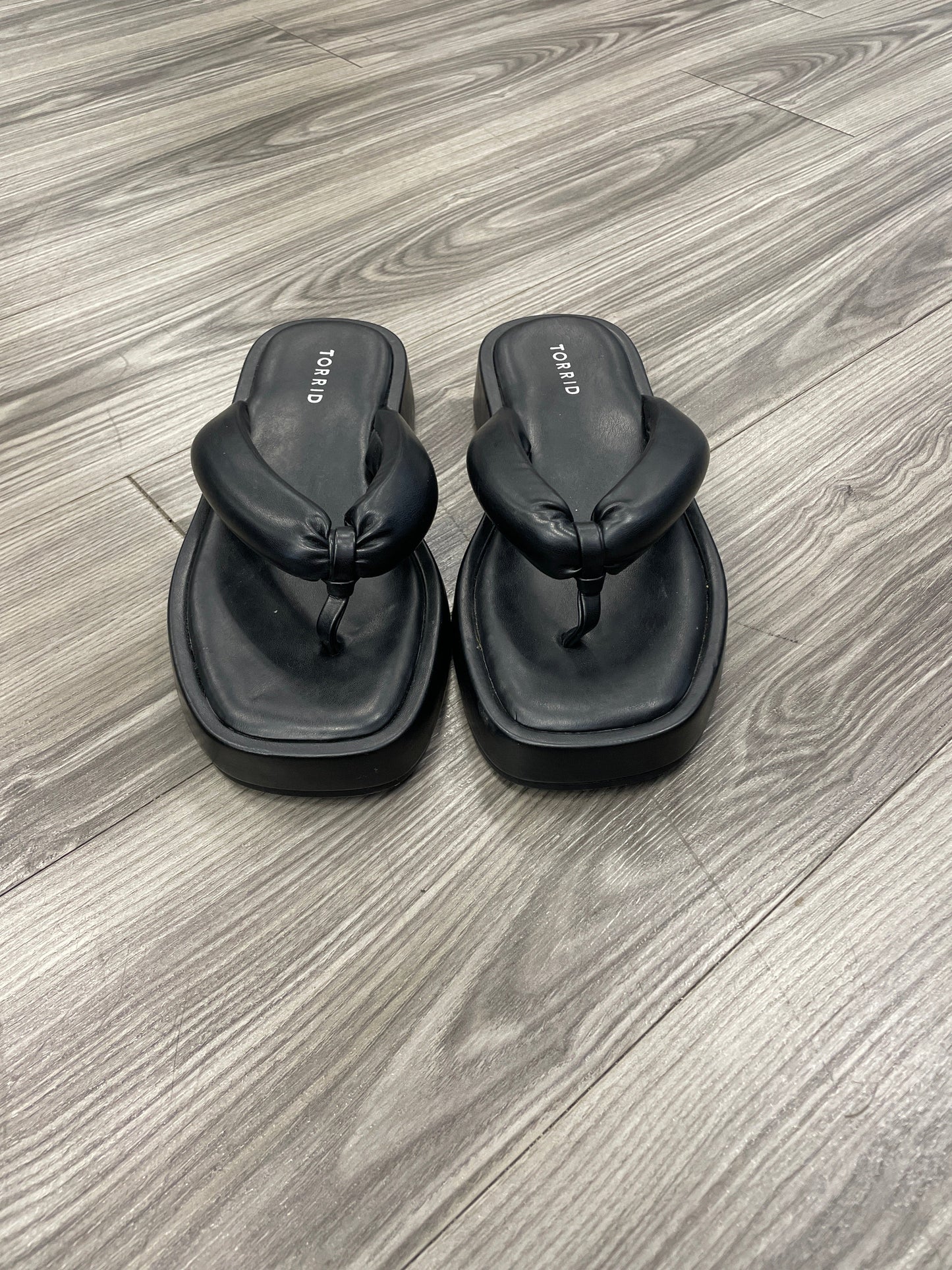 Sandals Flip Flops By Torrid Size: 7.5