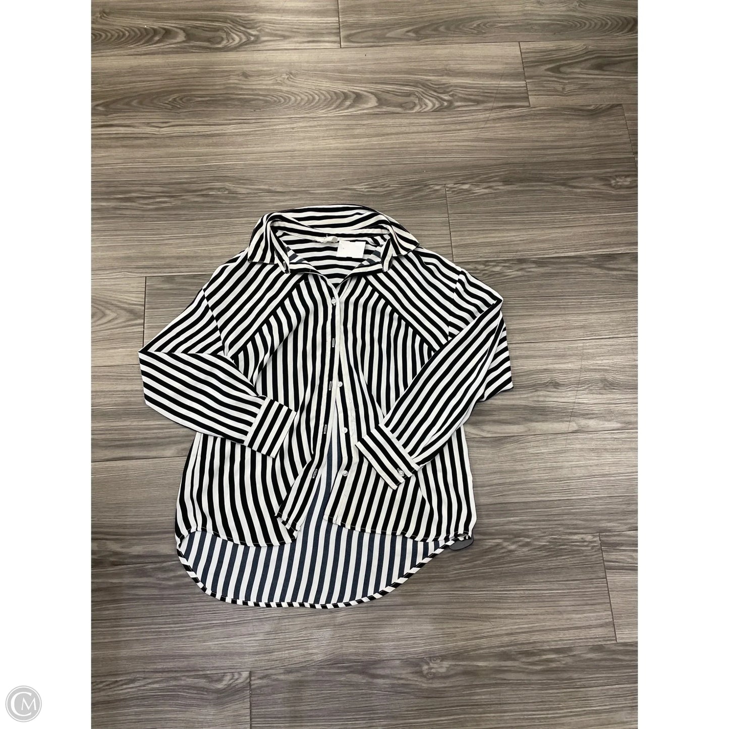 Top Long Sleeve By Olive And Oak In Striped Pattern, Size: M