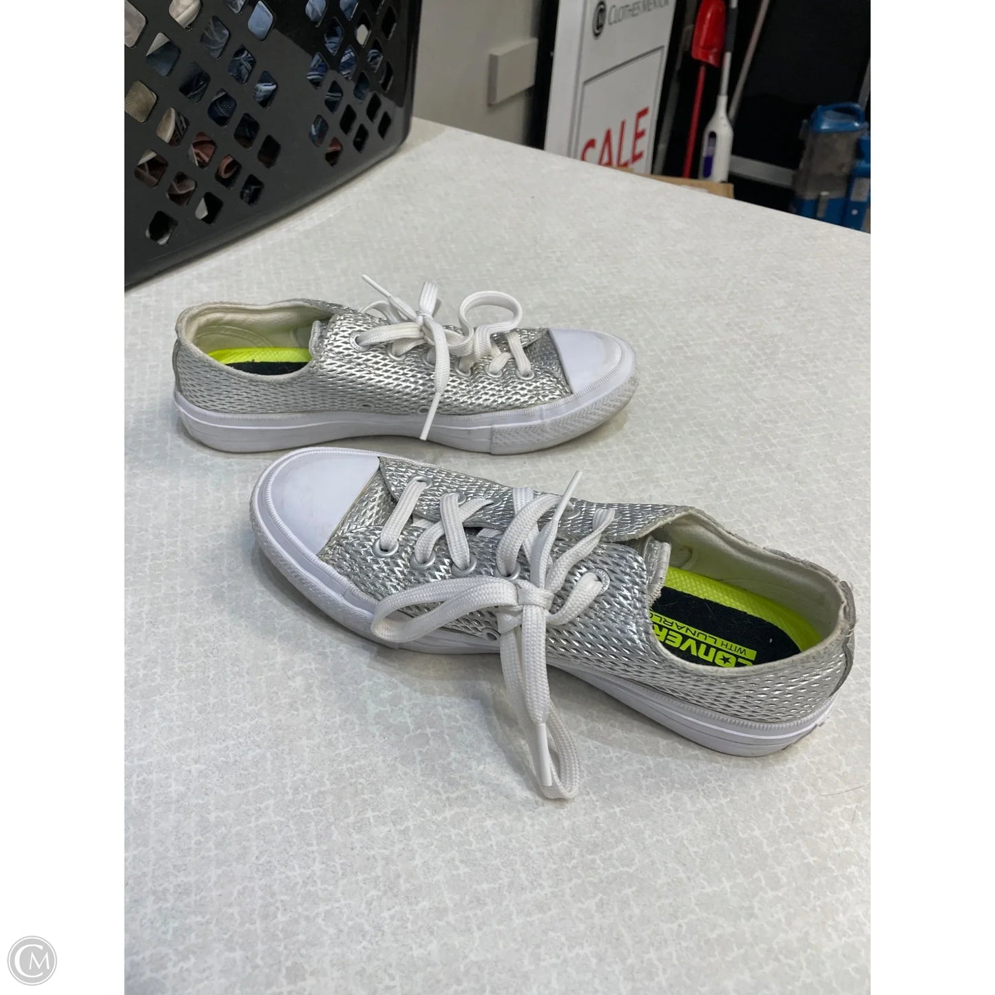 Shoes Sneakers By Converse In Silver, Size: 7