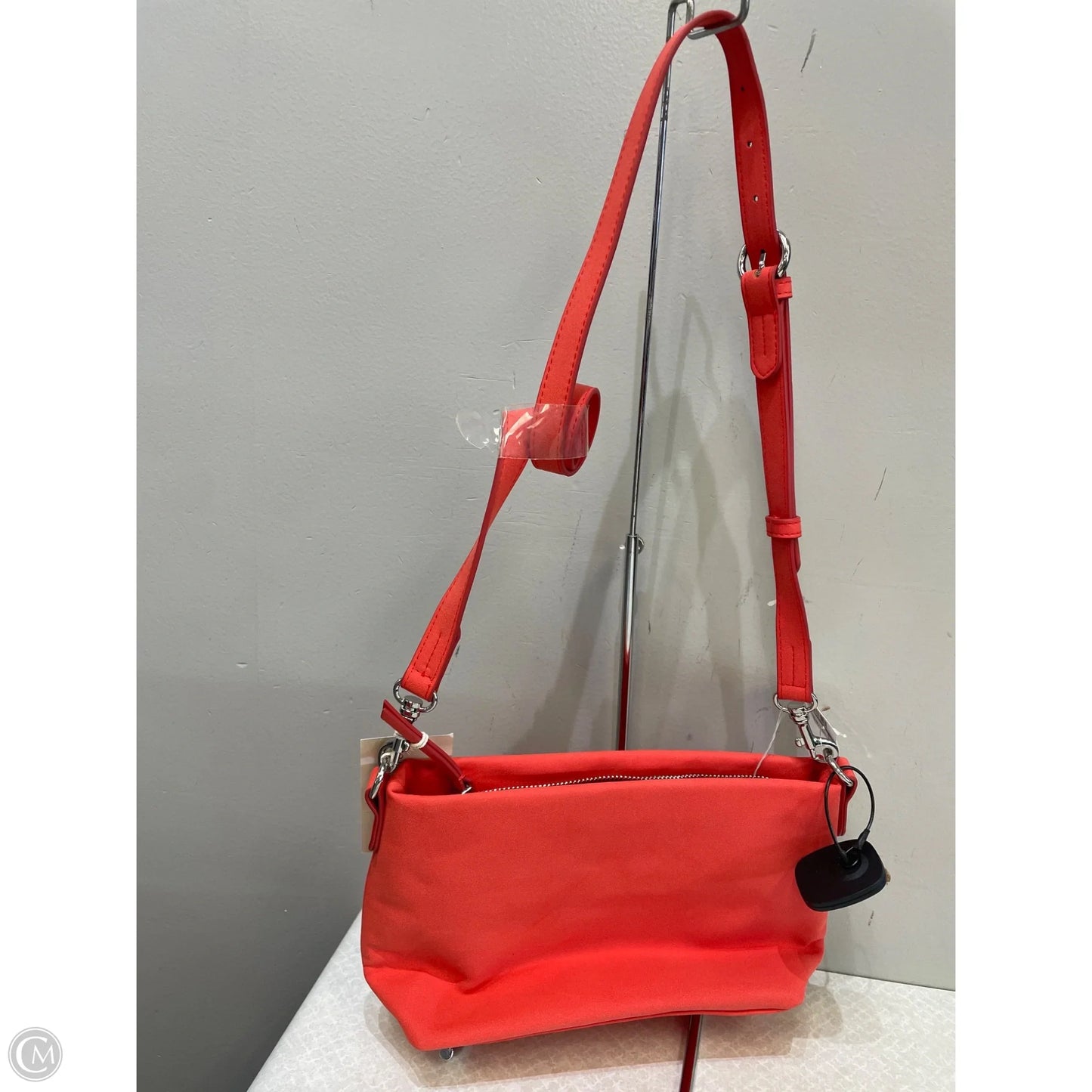Crossbody By Universal Thread, Size: Medium