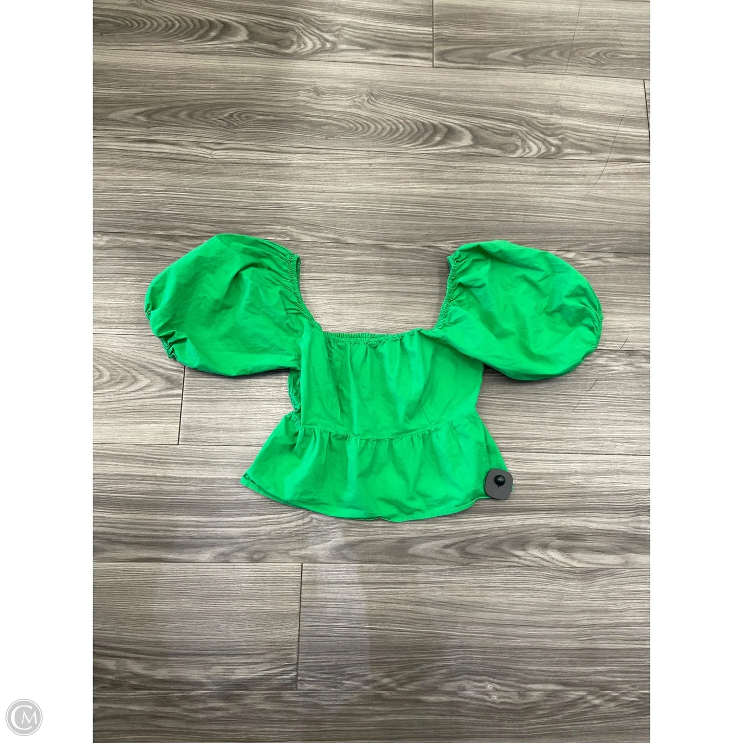 Top Short Sleeve Basic By Clothes Mentor In Green, Size: M