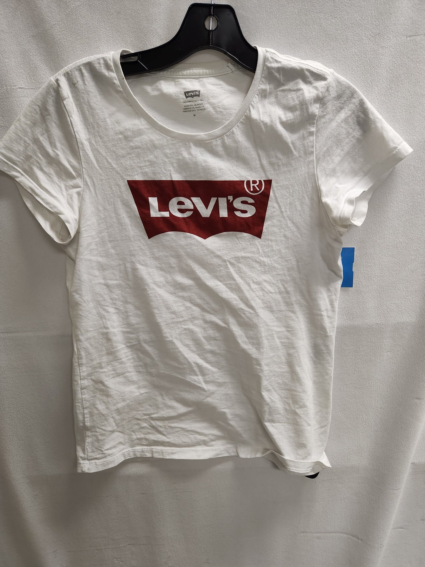 Top Short Sleeve By Levis Size: M