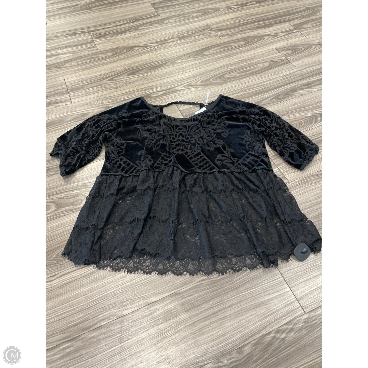 Top Short Sleeve By Free People In Black, Size: M