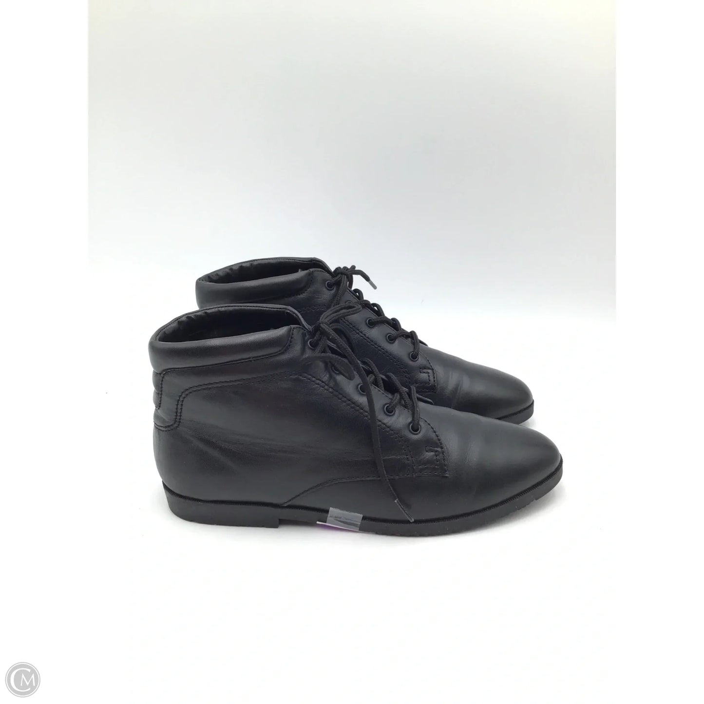 Boots Ankle Flats By Clothes Mentor In Black, Size: 7