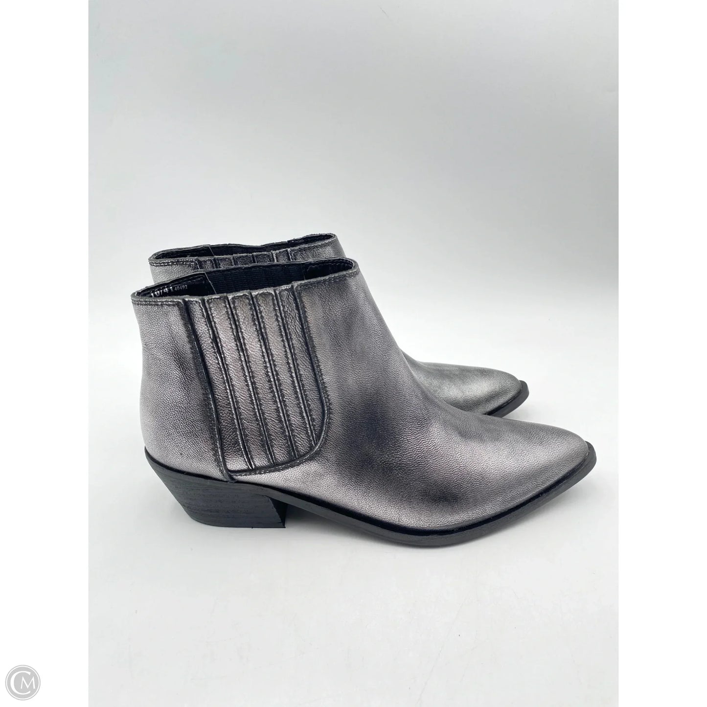 Boots Ankle Flats By Chinese Laundry In Silver, Size: 10