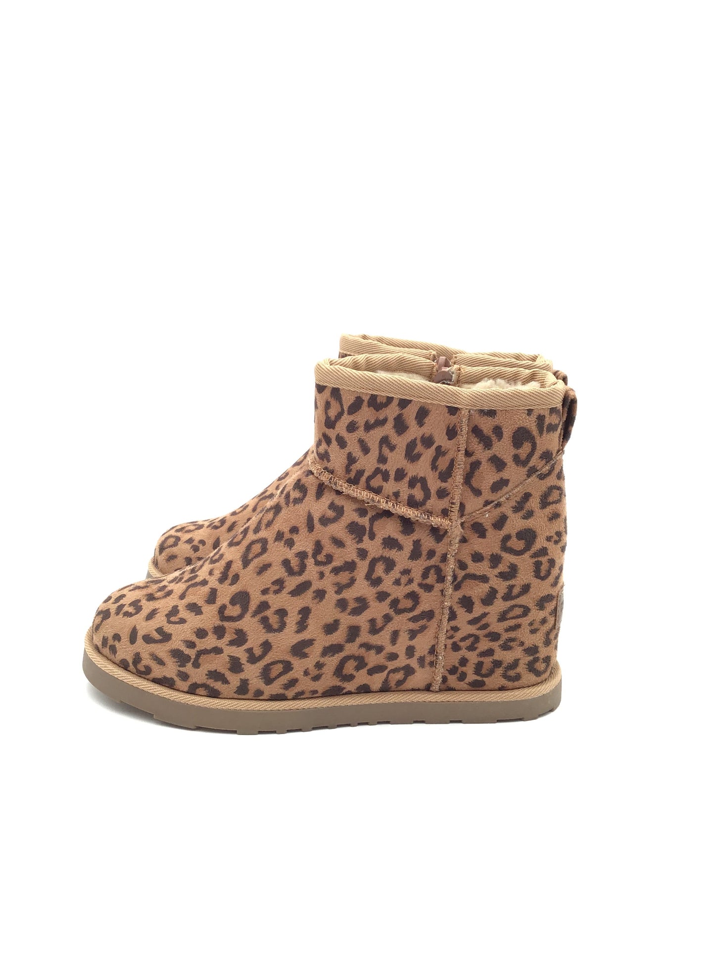 Boots Ankle Heels By Cushionaire In Animal Print, Size: 6.5