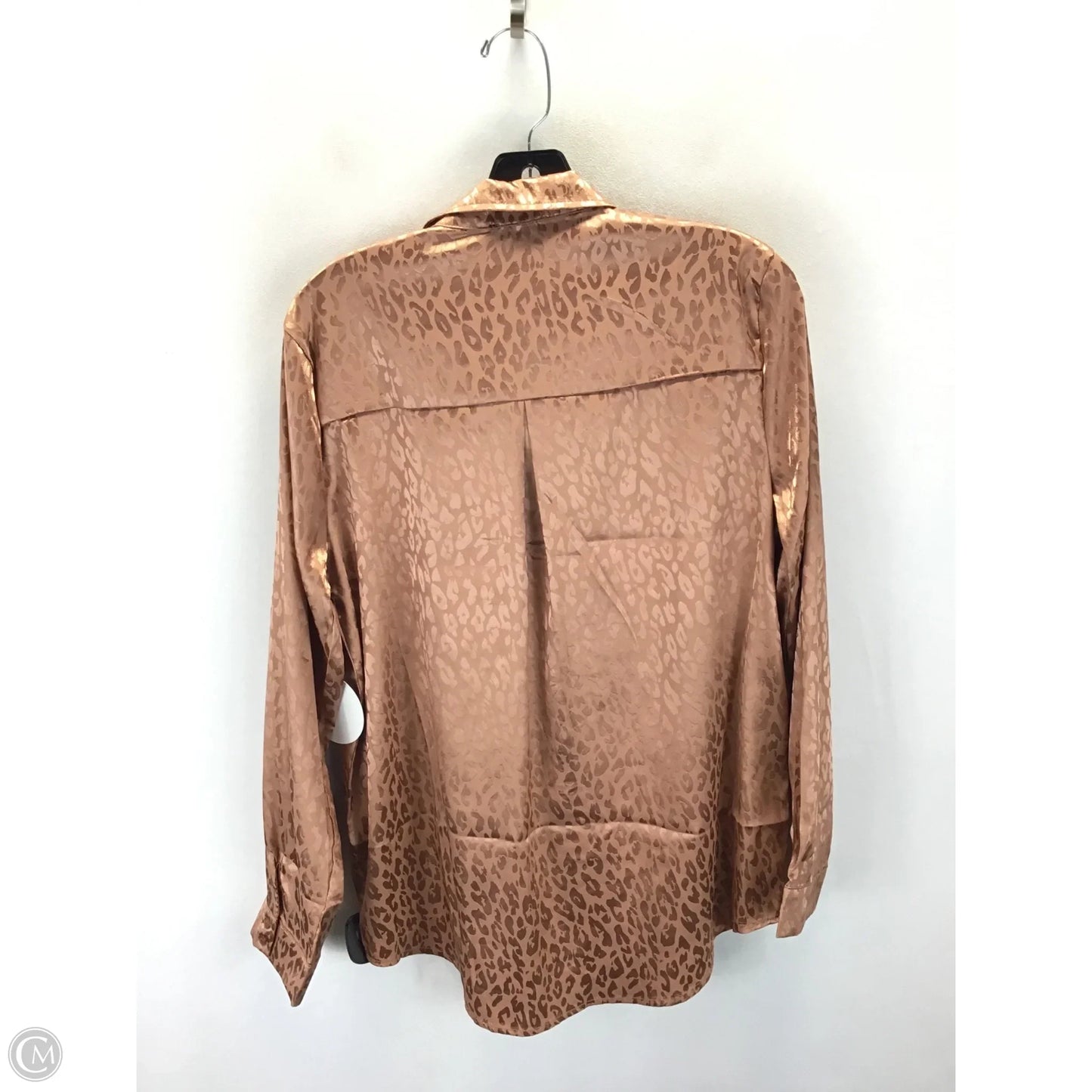Top Long Sleeve By Clothes Mentor In Animal Print, Size: M