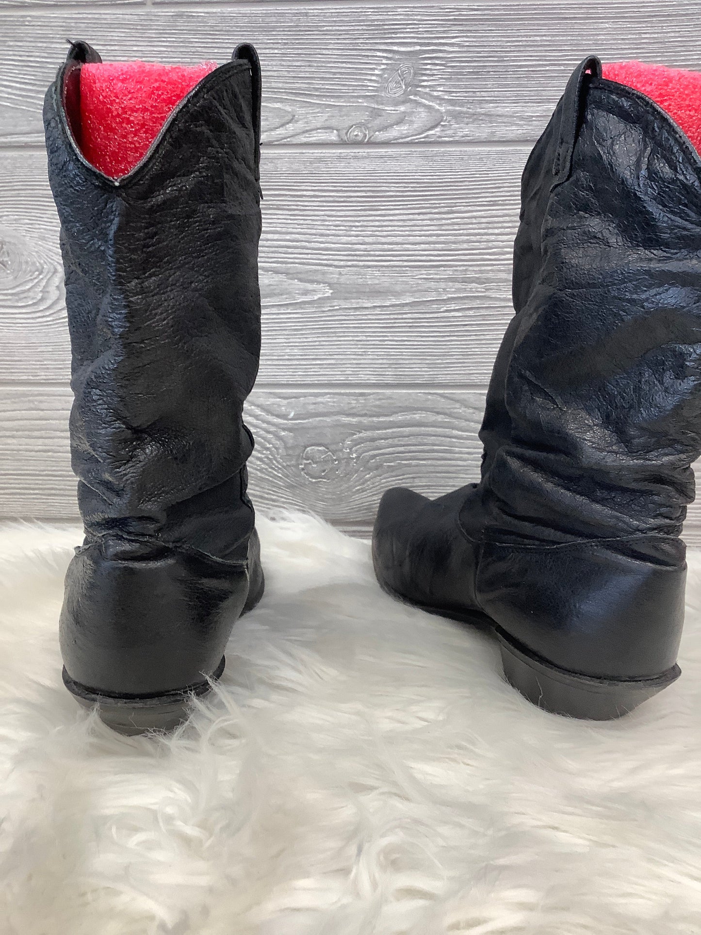 Boots Western By Dingo Size: 9.5