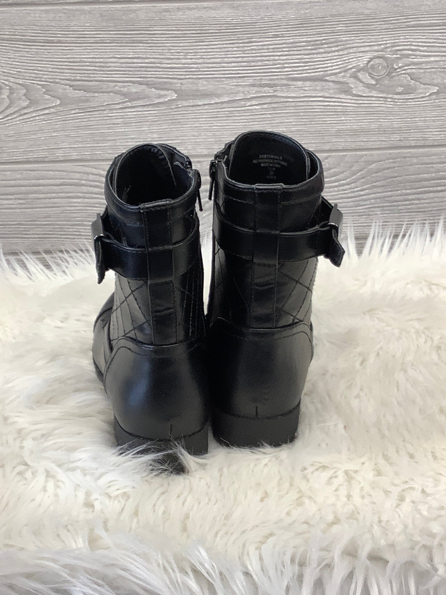 Boots Combat By Clothes Mentor Size: 7.5