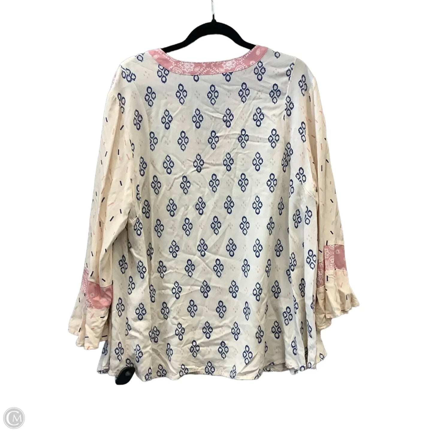 Top Long Sleeve By Clothes Mentor In Cream, Size: M