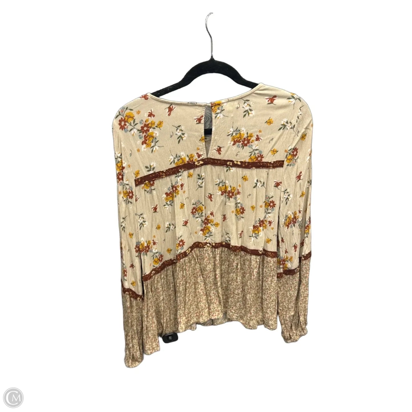 Top Long Sleeve By Maurices In Cream, Size: L