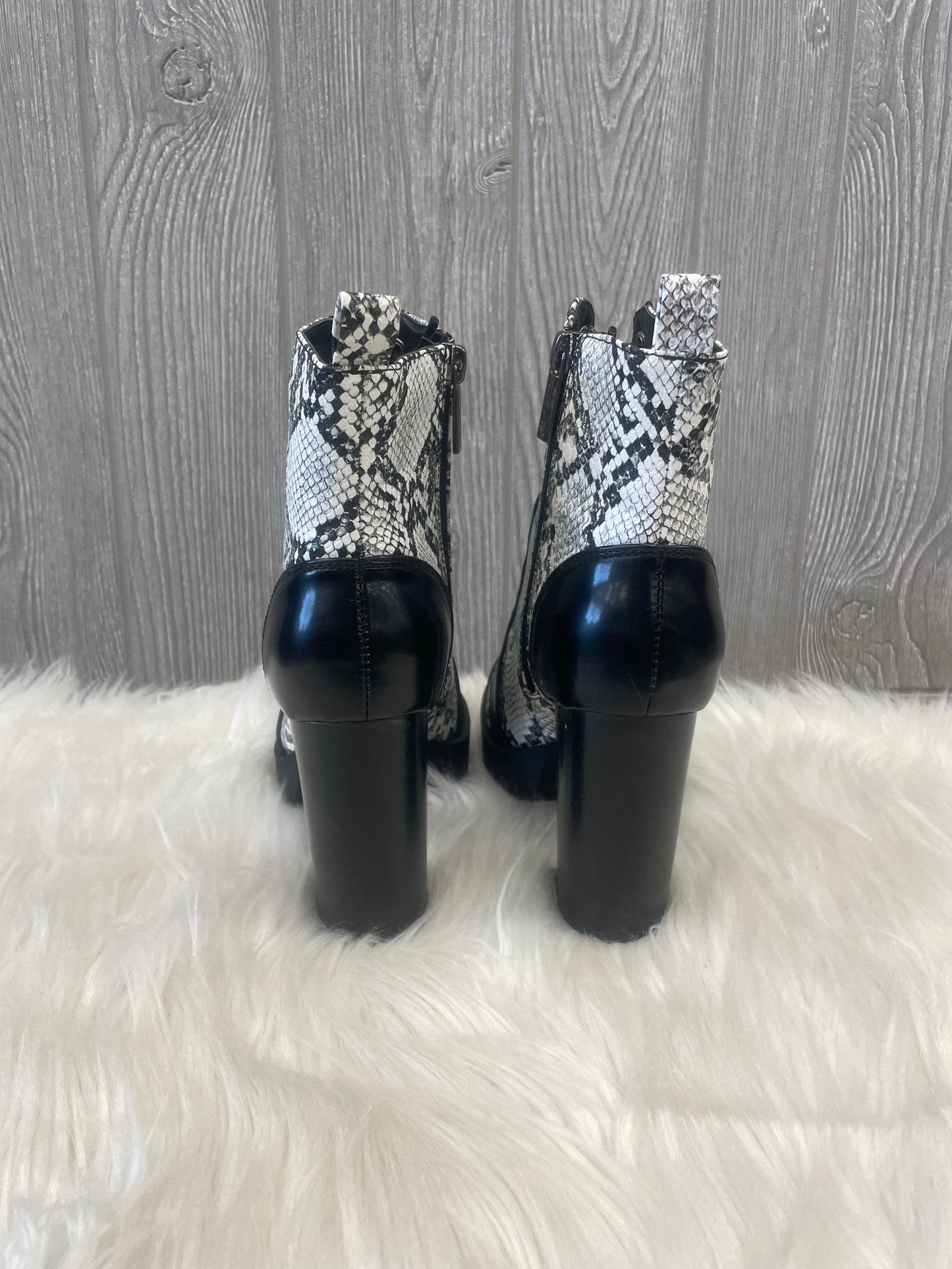 Boots Combat By Clothes Mentor Size: 6