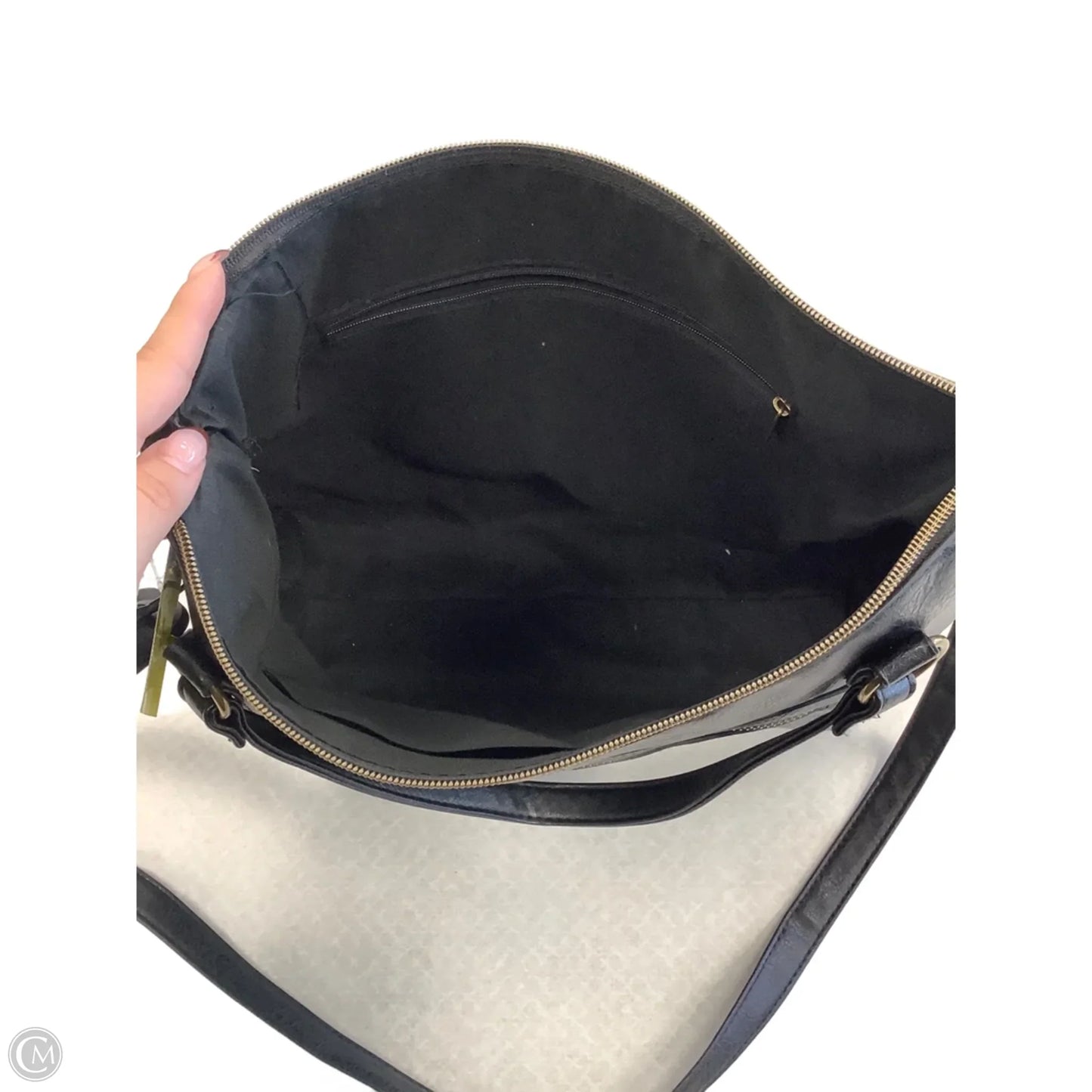 Crossbody By Clothes Mentor, Size: Medium