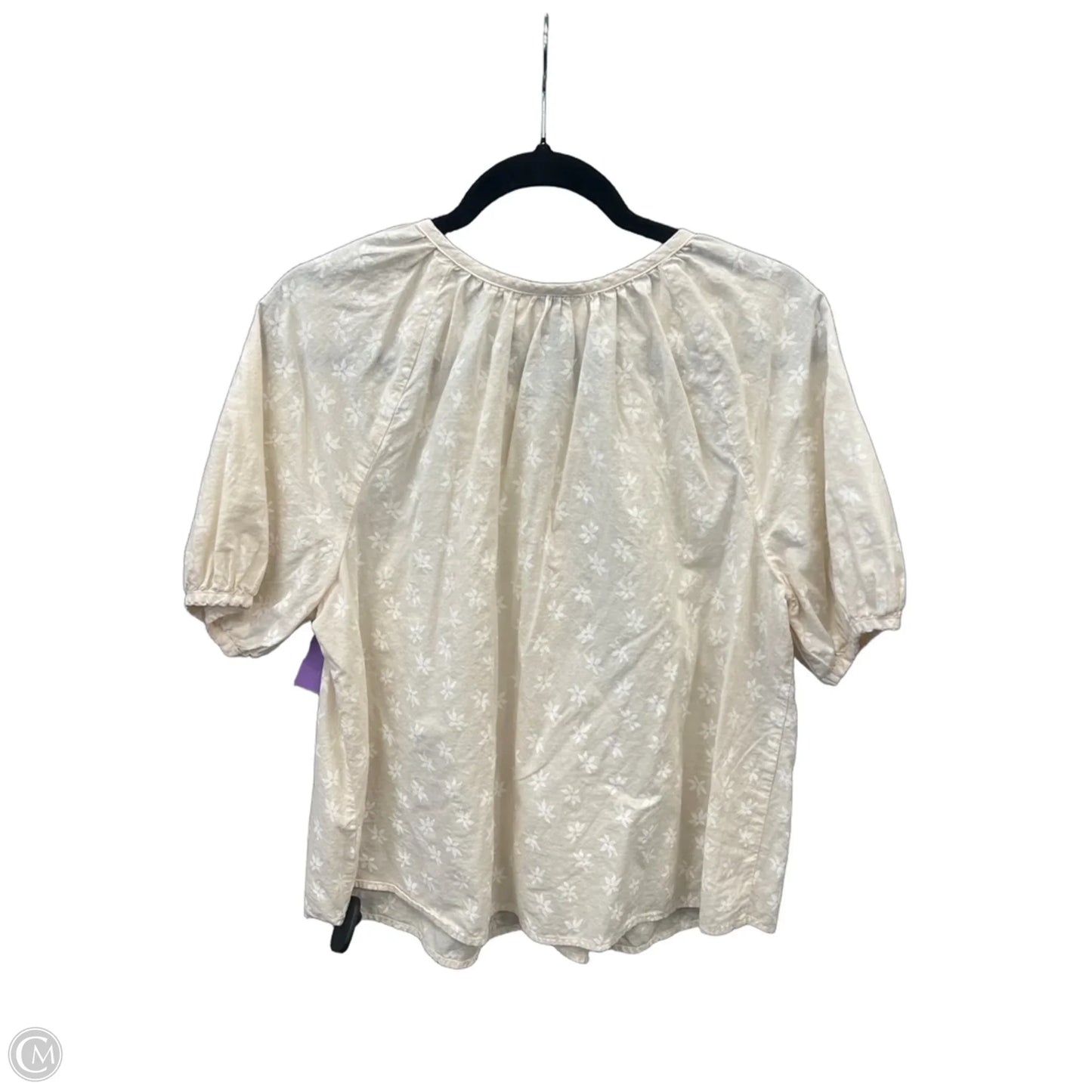 Top Short Sleeve By Universal Thread In Beige, Size: M