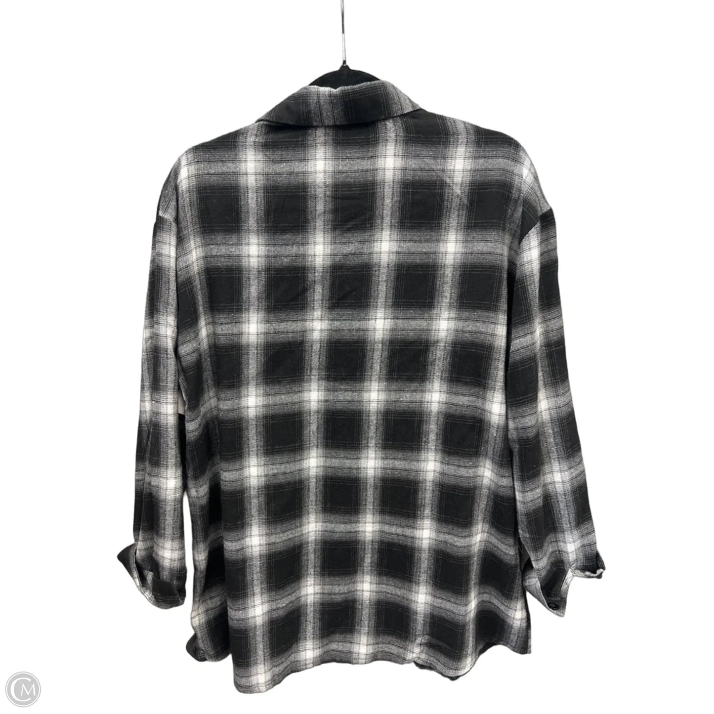 Top Long Sleeve By Clothes Mentor In Plaid Pattern, Size: M