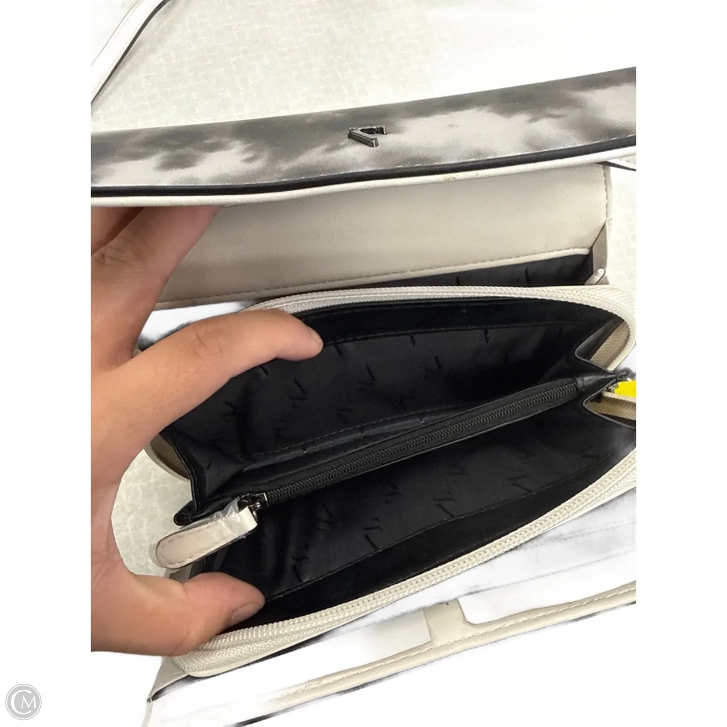 Crossbody By Clothes Mentor, Size: Small